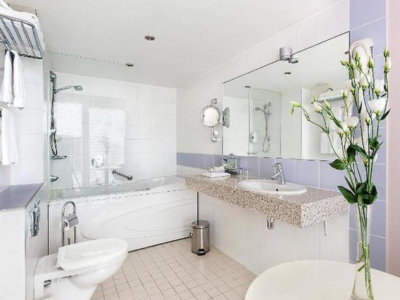 6CD0E241892C65B12758338C7E827A03