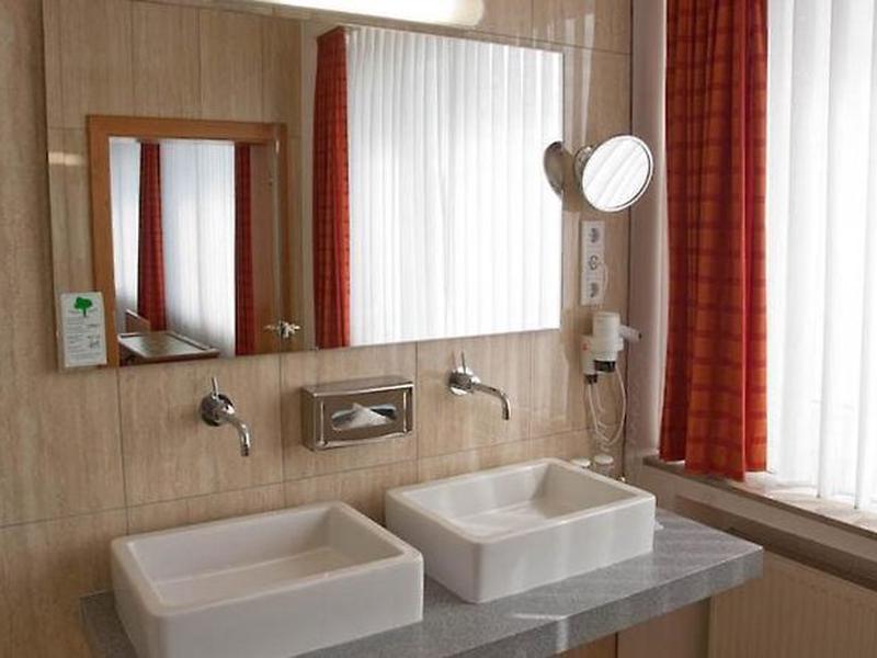 C1C5D9549B4EF724872920677904907B