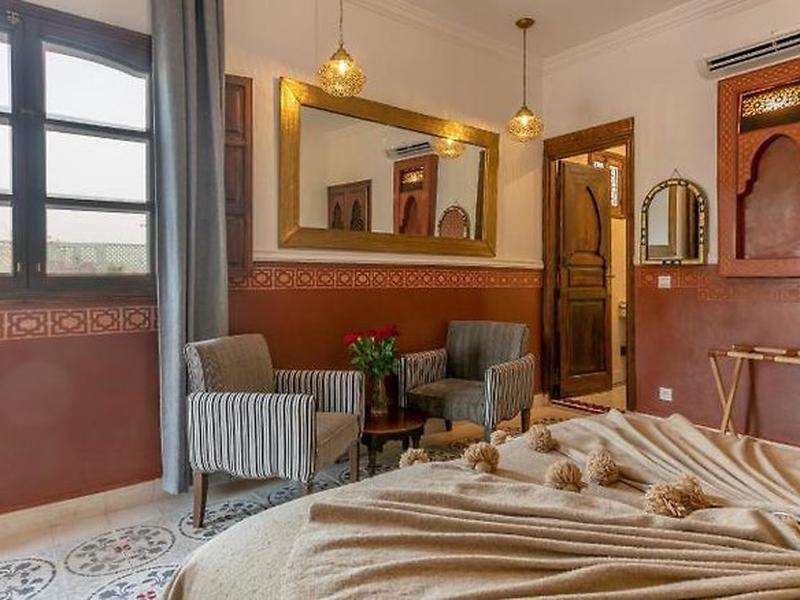 69970BC46ACCDDE273772971A2288018