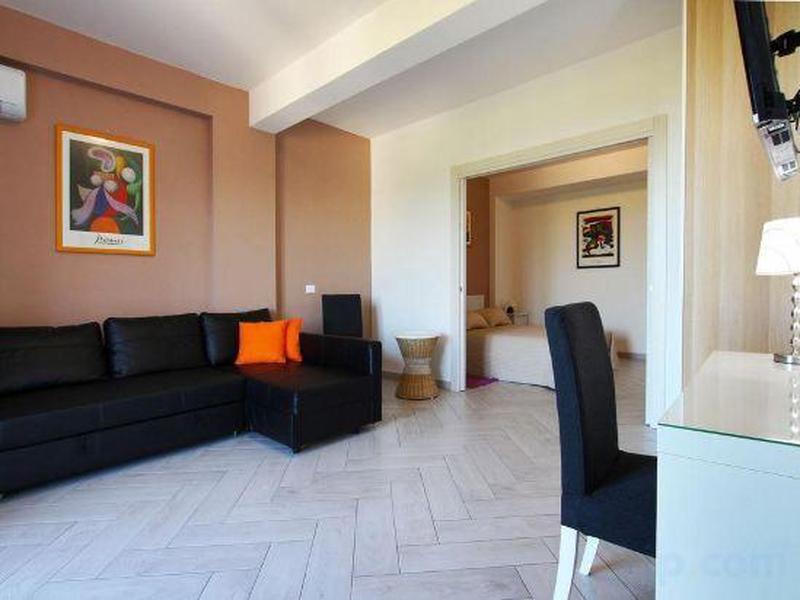 C07BD90F3B593B9A13FE4E8D38695012