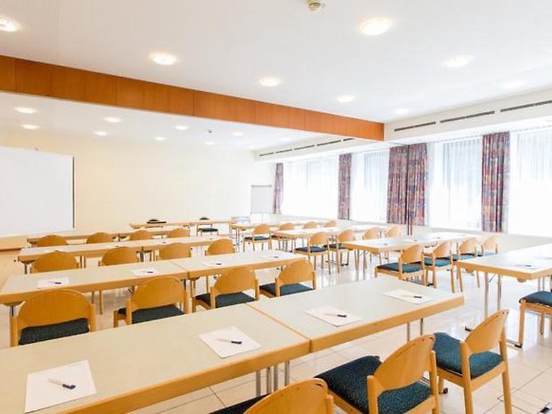 80FEE3A7B00AC7A2071375D3FEAE59F4