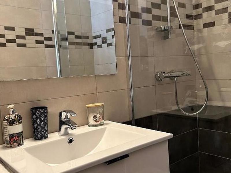 D0D95C2860F0D552B9C91B8B380A38B4