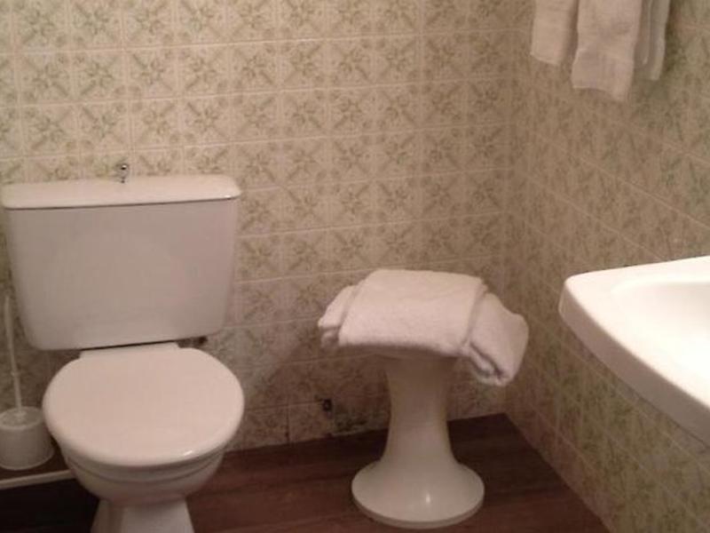 94F7AD7603052D34EE6AF6D48191A7D8