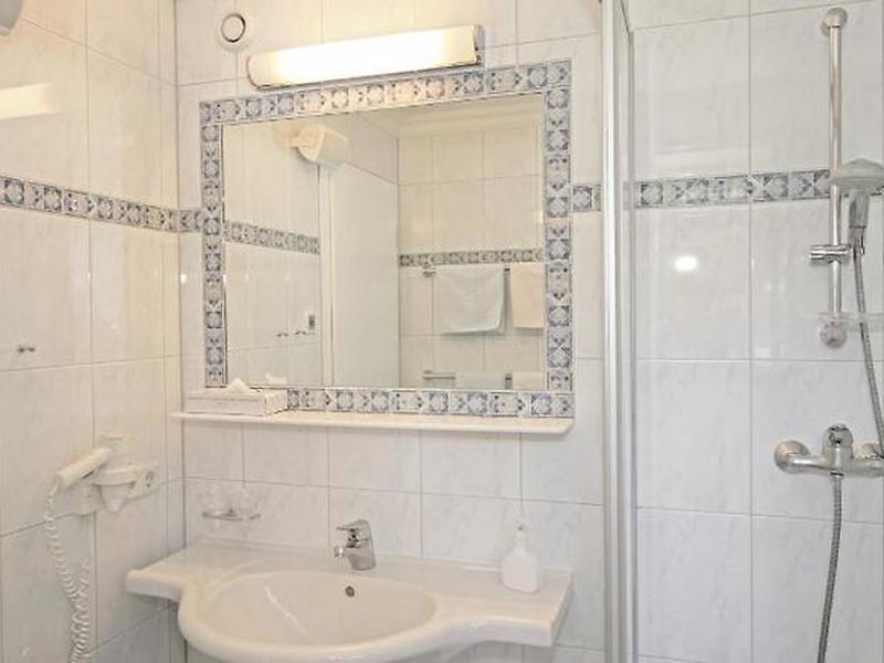 ED688E533CA528CF1199035A9B008158