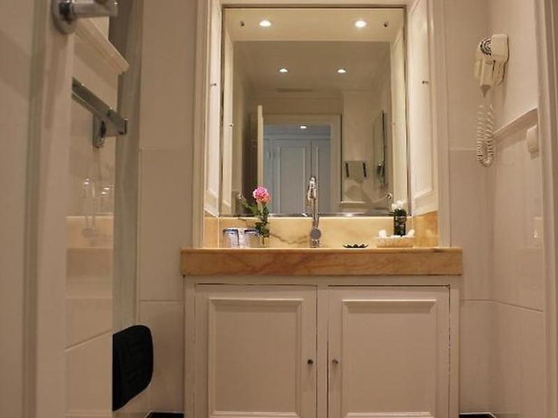 5499B04B2DCD8837C384E4ECFD2343F8