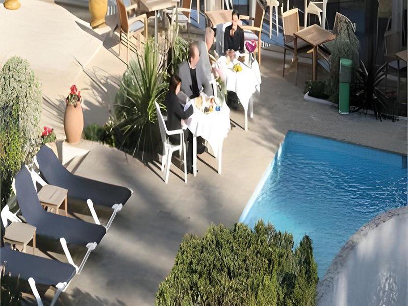 871FB3E9AD5A28808F8DAAEB71606832