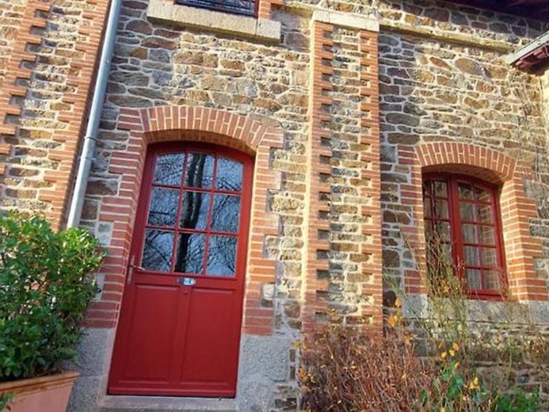 E1AB7AB7277A2756B9ACEEA850591BE2