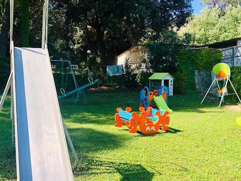 6153B42ADC64A5D34DAC9E2F9EDC9DA7