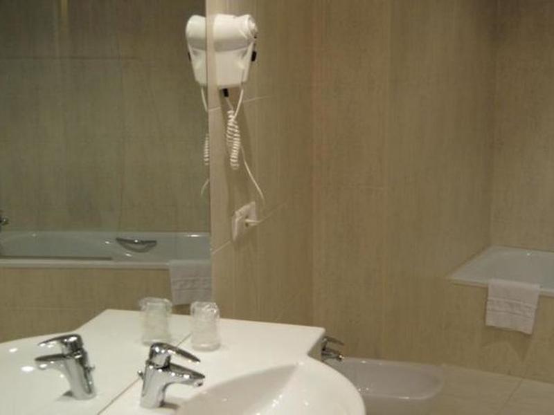 D1C215253E3F849658C36EC6DD69E83F