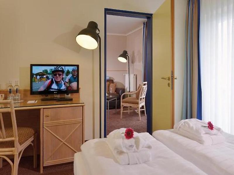 AD8E9C9D90EDDFEAFEEC35C0293E2A9E