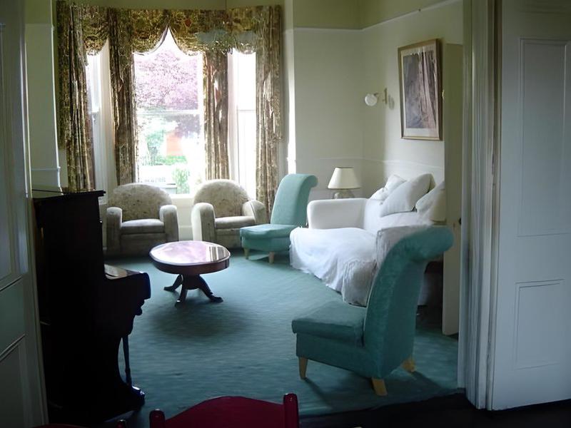 A60A3E047BDA791C561141D4DD9E96F3