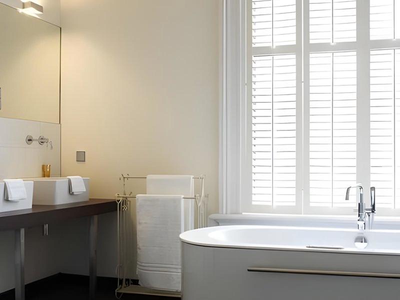 E1E180ACE786FA4DA0D18150D5D0A444