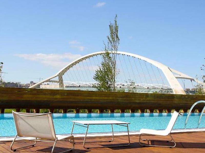 61DA74DC83AE15F11F96AC7F667968A5