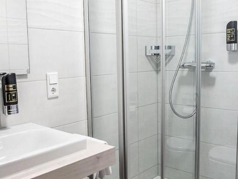 6D119B7BEC1013C062710A18033232DE