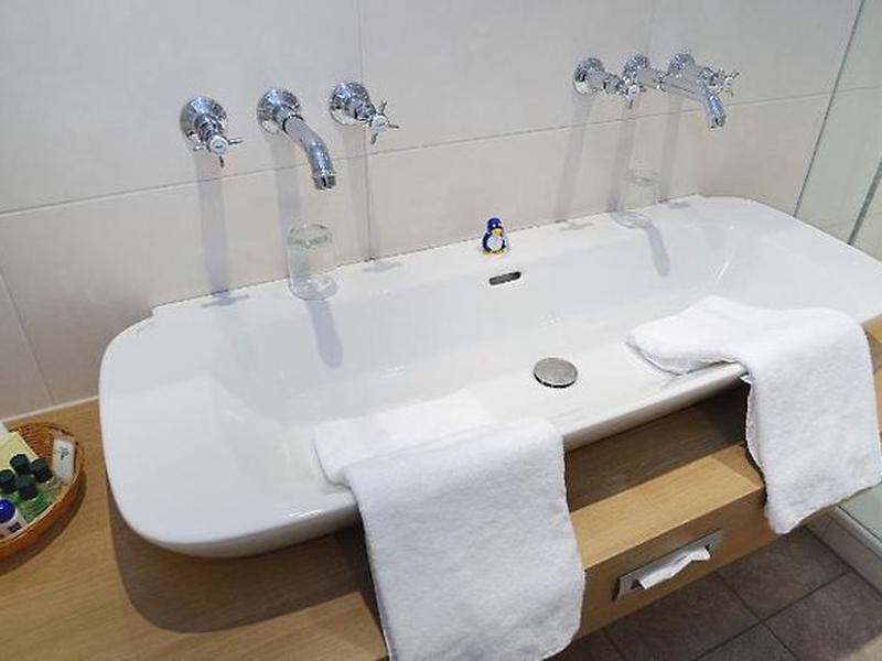 241199B42CB787B13E019DFB9FEE2513