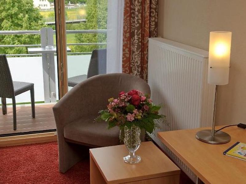 FDCCB0A347389166C3006390EB6B32F9