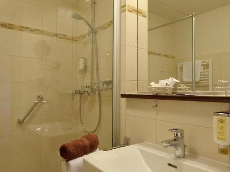 DB73FC05CD19FBDA97A736B71EE45797