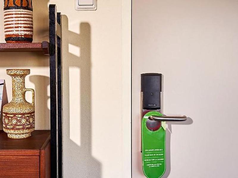 5F34C09532900615C172EB9F8256BBCE