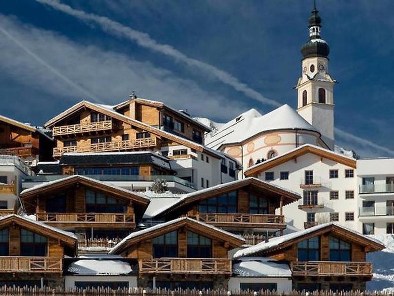 PUR Suites & Chalets