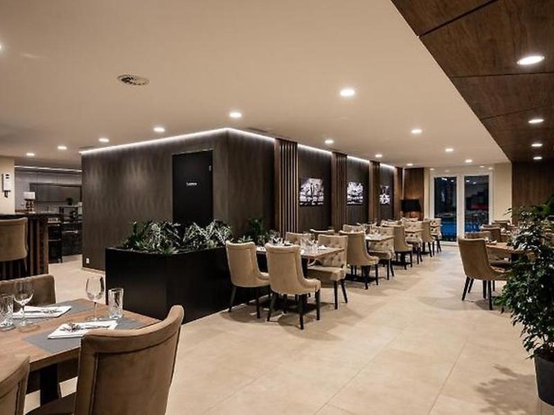 802E3B4701C81C3B50BA75E3C834457C