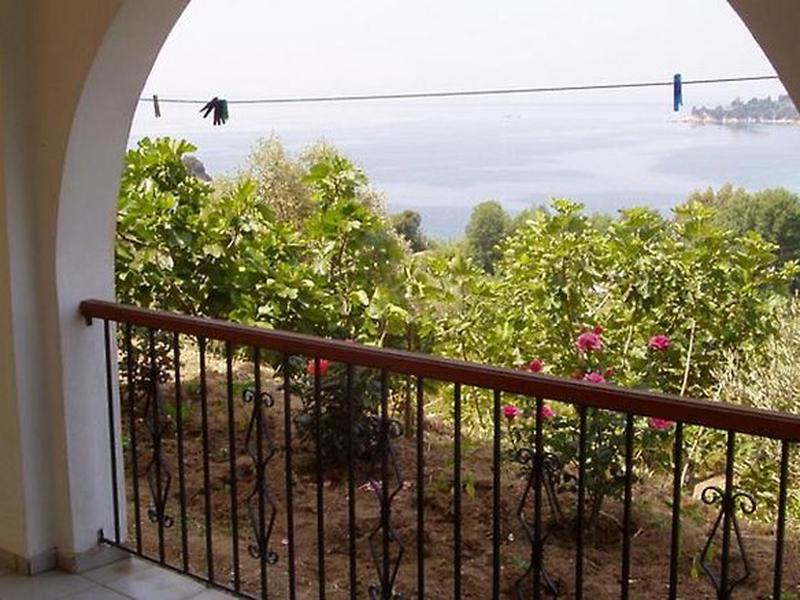 E4FA896A33EEB6909DD135273A4D1F2F