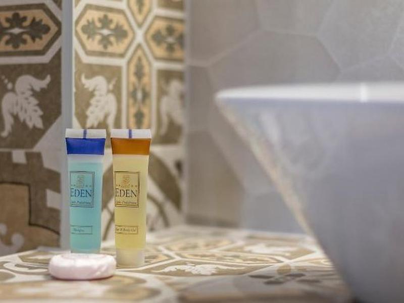 8FF2742BE64107E11080D536E8AFDE9D