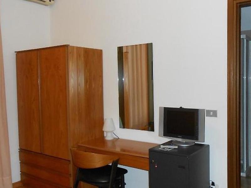 D5473BF7586721C2C9F94F74B75A75BC