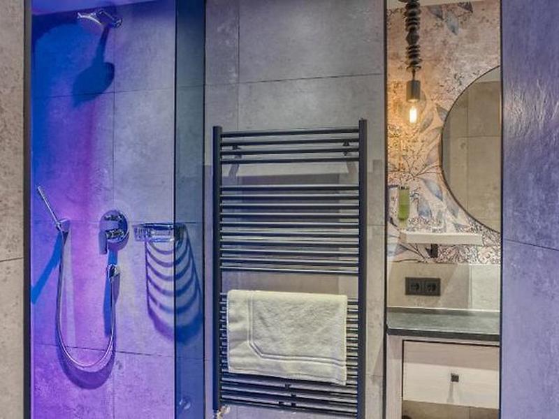 DA544848925C8E45335A2C6B52EA536F