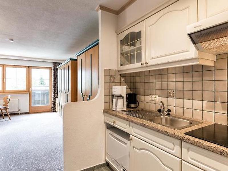 1186F4F94ACDC0E828496631F864AF95