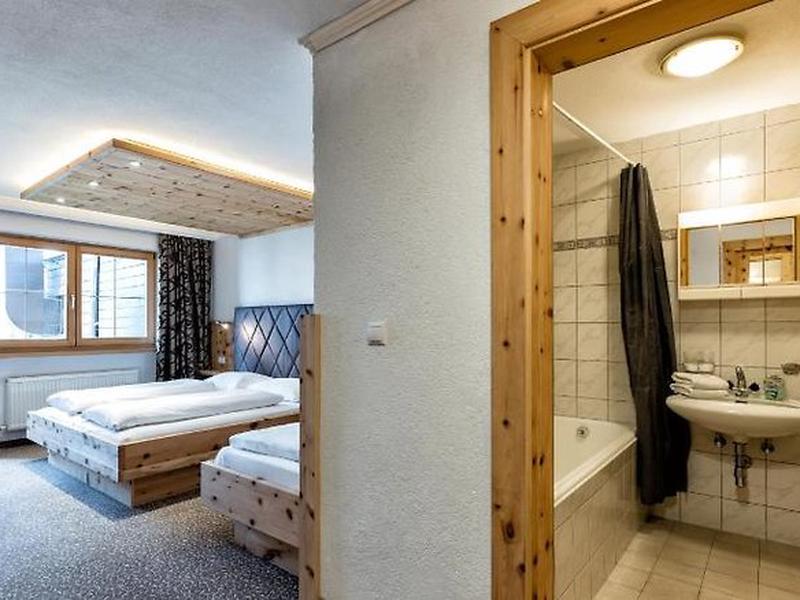 84F47E176581D7F6B2CBB05CB6DAAB52