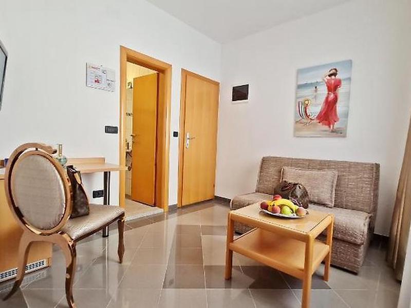 BEE15774DE191B1A9E581A11EA427605