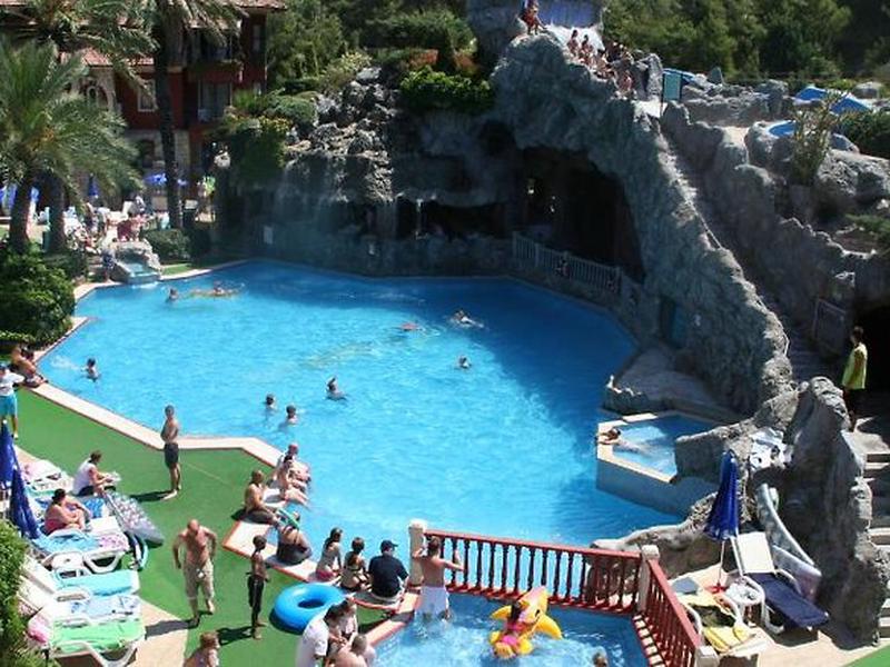 D4221E22C7BB43B0223821B7E65E632D