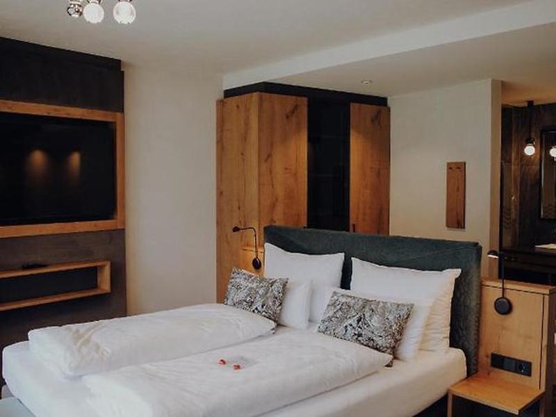 832086ABAD4CB8086DE503BFD7F68B76