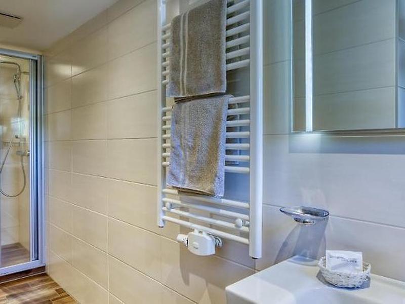 D165CFB47787D7DE1FAFB8BBB1CBBBFA