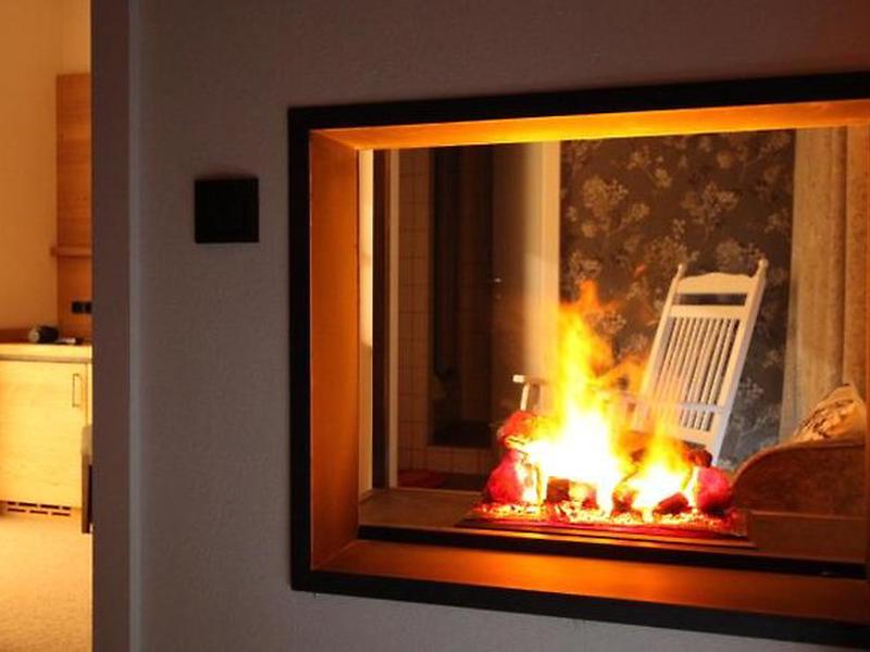 BC3EB0EFA9F958C360D613757D787289