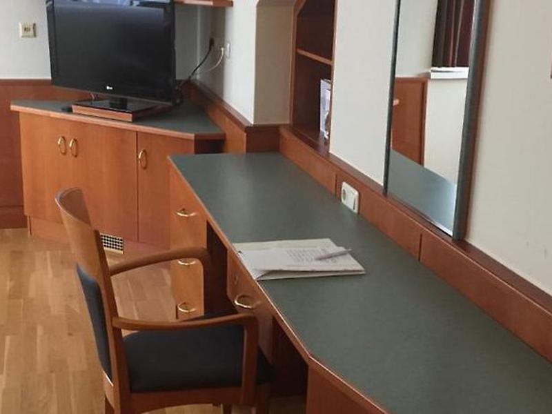 648ECC0ECB3ADE3539D9C87FE7B278E3