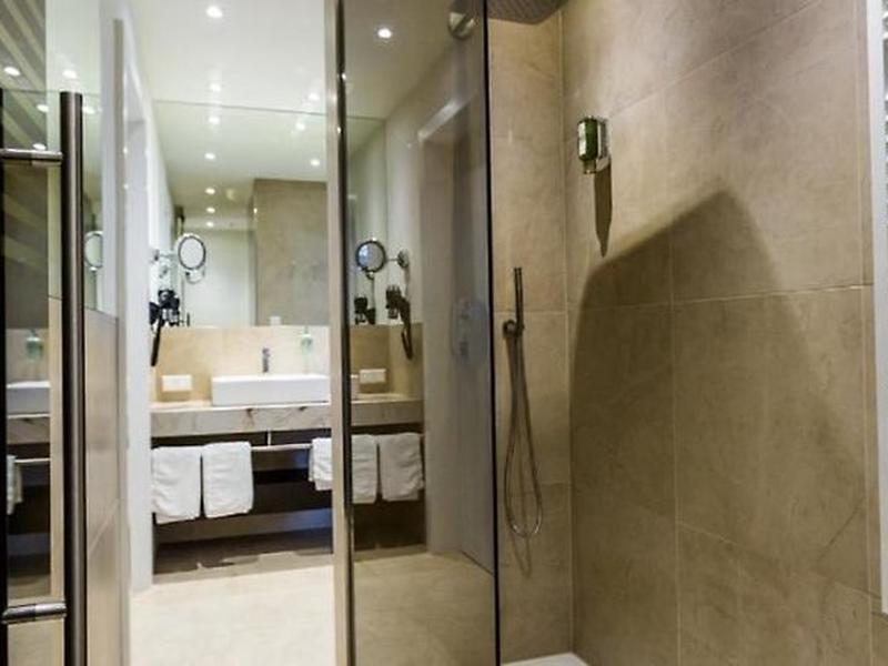 09EEC749E895688C40C6D0279781DB5C