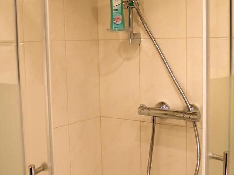 AB4542E7E6EF9F19949BA3D0792094C7