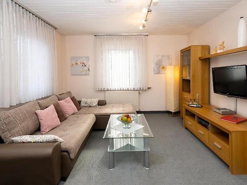 C77BEA78CC34B0ADD481E92F50A20017