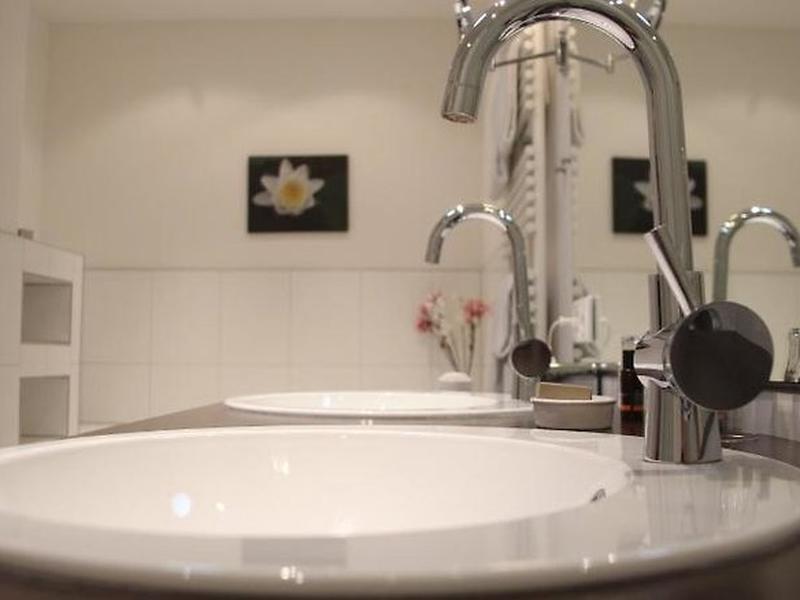 FC74CA9A3CB0C137DD4D1FF00FBBBA3E