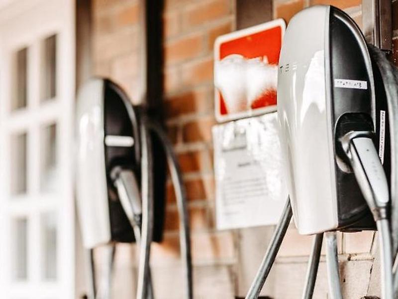 26C144085C6554E4E81BC53E12B980A3