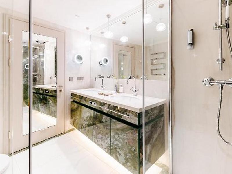 821DFAA1B480F1E57D37B852127EE9A9