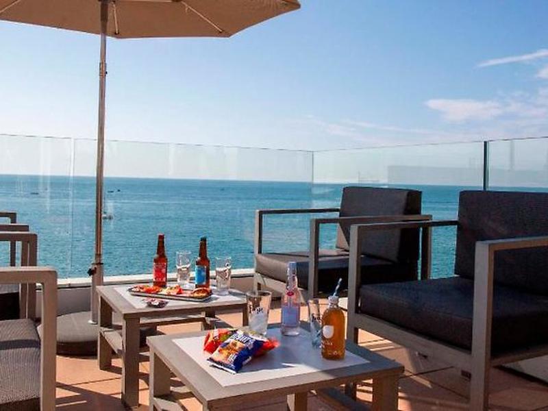 AACDD248C4D212E56015FD30A8715303