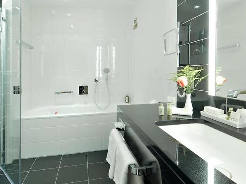 7A32C151ADFBF01553D215DC0C8A858B