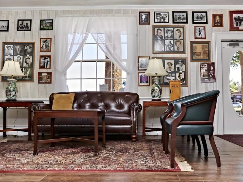 718BBFE5D690733EBAF282630665DB84