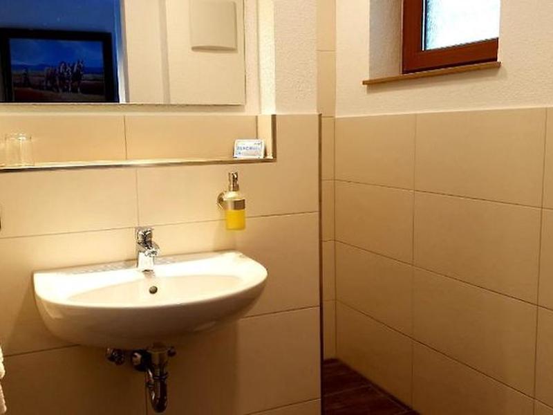 E6E9CC4EBAB7D19480EBB29EB620137F