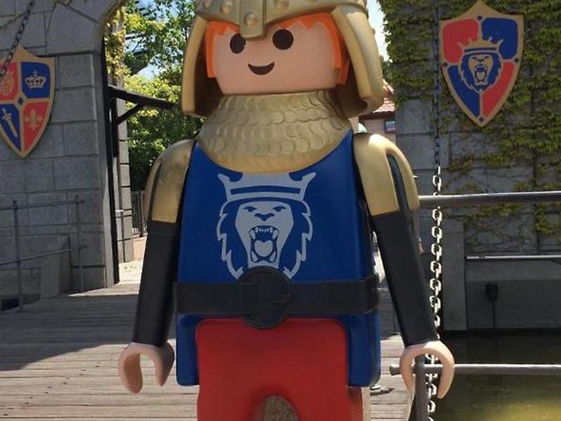 08A992C5C37FD781AF928FADF361BA66