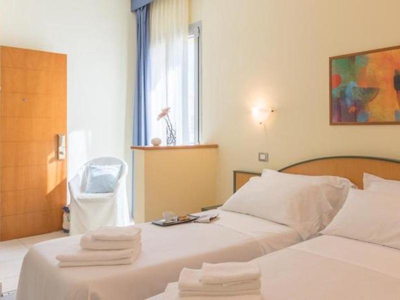 F7A4833C8FFC8F8EDB0B4D0E50E3F8EF