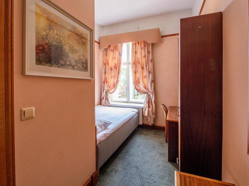 18DECC7876F4CFE1AB2117861A8278DE