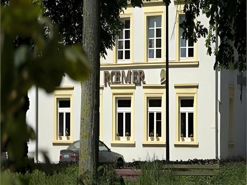 8C01F27D0BC0EED2F67B27390C7002DF